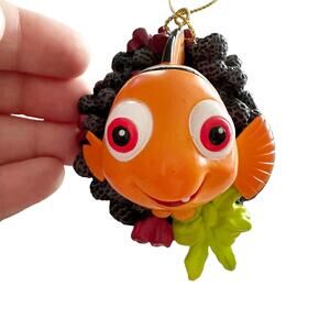 Disney Ornament Club Nemo w/ Wreath Early Moments Grolier President’s Edition